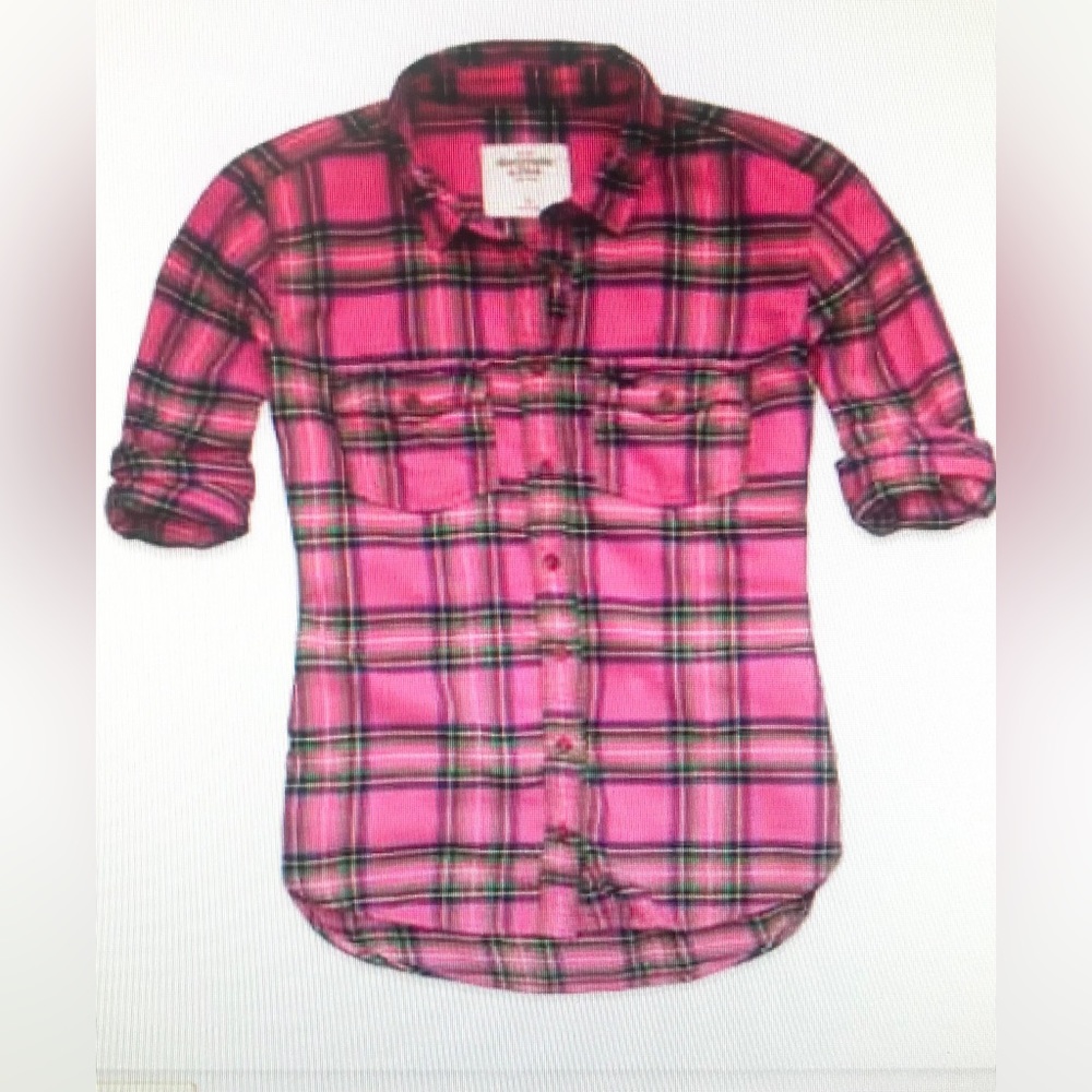 NWT  Abercrombie &Fitch women long sleeve pink plaid thick shirt.Size S